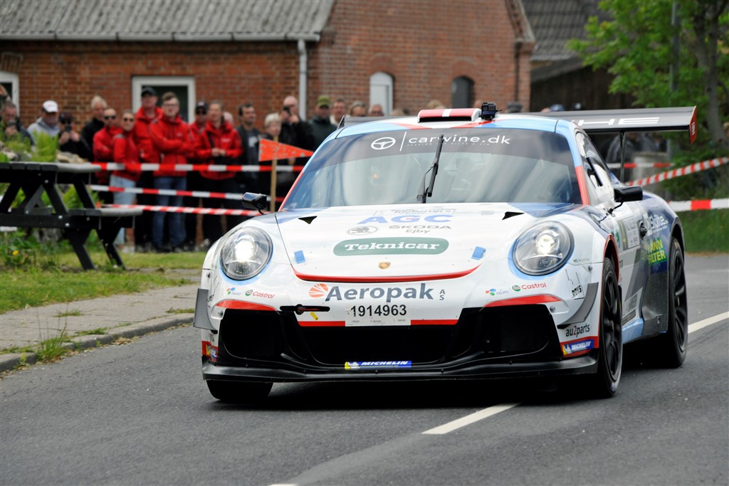 Ib Kraghs Porsche skabte opmærksomhed ved Rally Kjellerup.
(Foto: IK Motorsport)